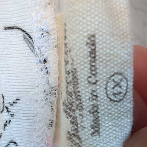 Buttercream clothing bunny print tee - Picture 3 of 3